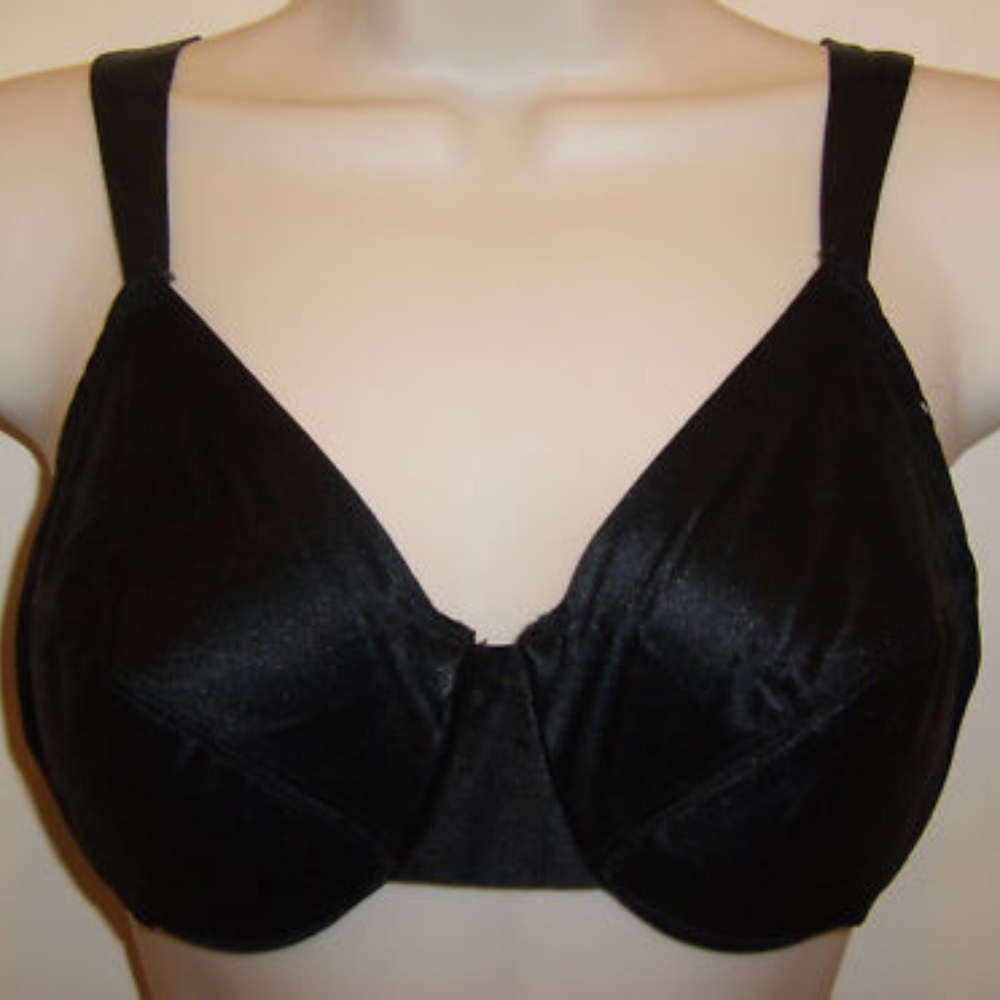 Vintage Bestform beautiful silky bra size 34C